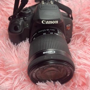 Canon Rebel t5i EOS + WORKING LENS